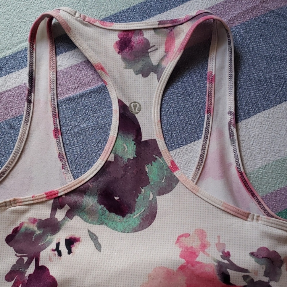 Lululemon Tanktop - Picture 2 of 3